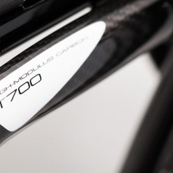 VeloceClose21-1024x5751-250x250